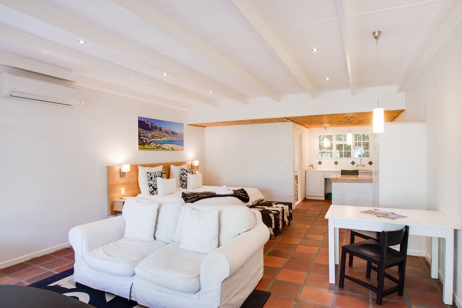 Albourne Guesthouse Somerset West Exterior photo