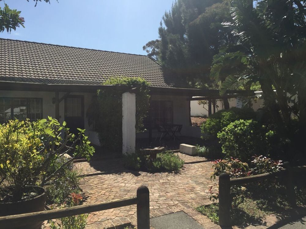 Albourne Guesthouse Somerset West Exterior photo